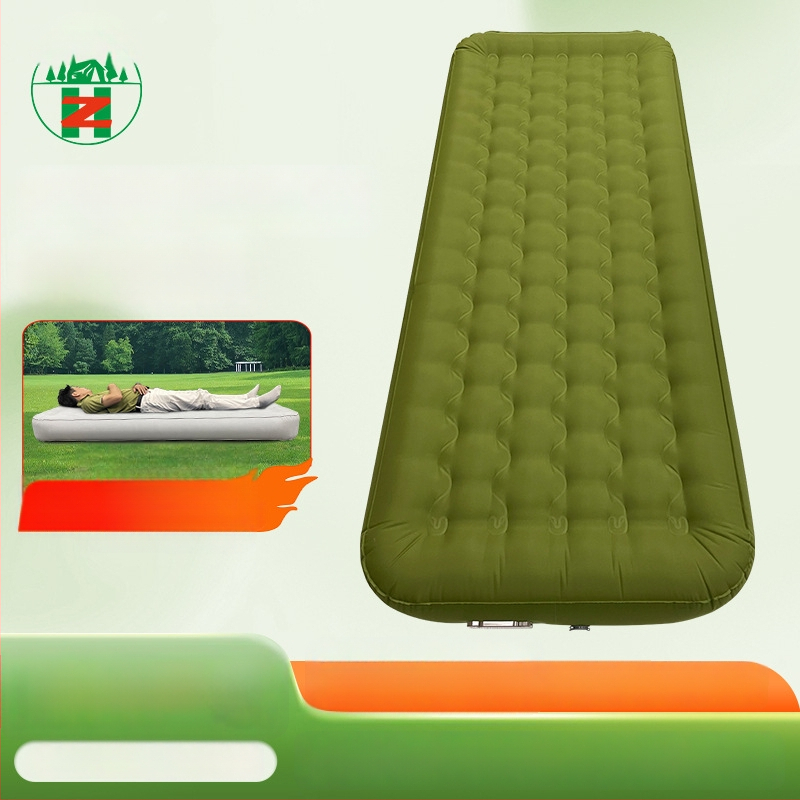 Kempingező felfújható ágy — Hongze márka, felület poliészter pongee TPU-val, tömeg 2000 g, max terhelhetőség 400 kg