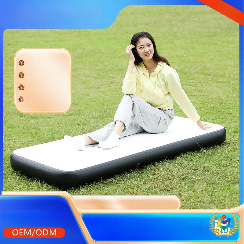 Felfújható autóágy csomagtartóban történő alváshoz, felület Space Fabric, súly 6,1–12,5 kg