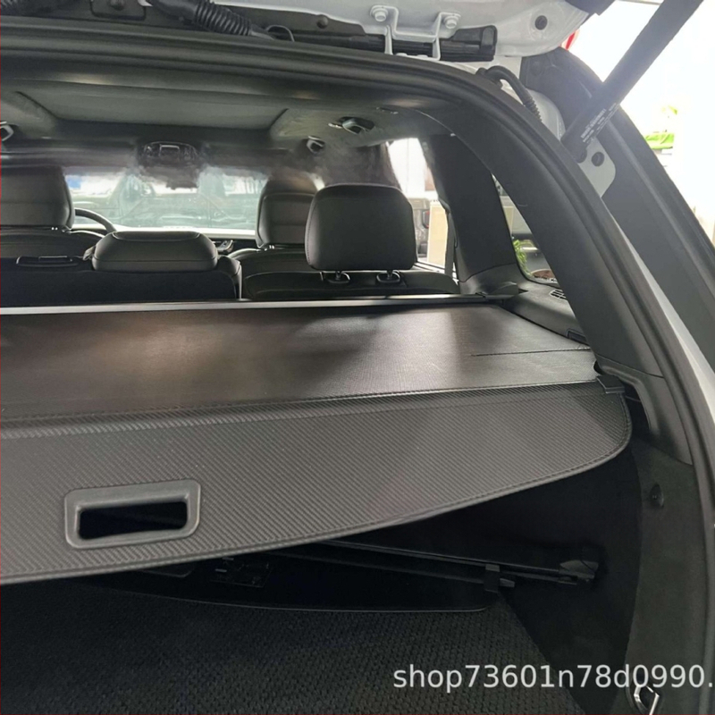 Odinė bagažinės užuolaida Jeep Grand Cherokee ir Liberty, teleskopinė, pritaikoma