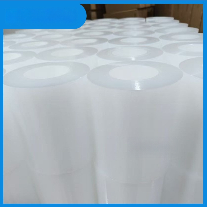 PE védőfólia magasfényű felületekhez, 98%-os átlátszóság, akril olajos ragasztó, vastagság 3–15 μm, anyag: PE, mag: műanyag, alkalmazások: optikai üveg, rozsdamentes acél, magas fényű műanyagok