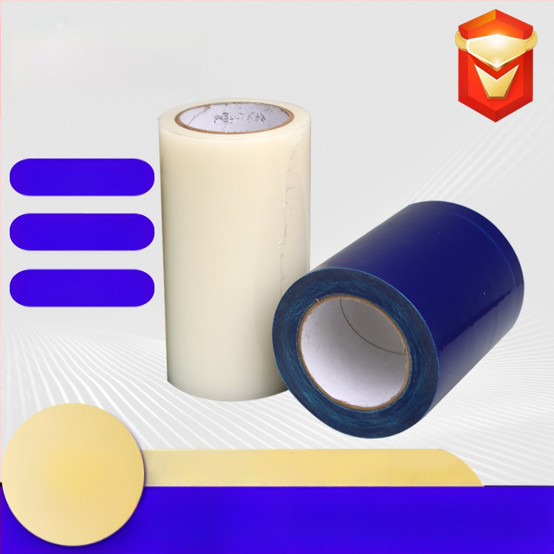 Savarankiškai prilipanti PE apsauginė plėvelė aliuminio paviršiams, storis 0,04 mm, atspari purvui ir dulkėms, vandens pagrindo klijai