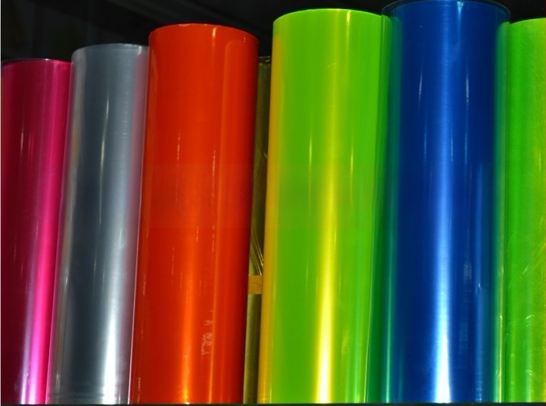 Auto lukturu krāsu maiņas plēve (PVC) — gaismas caurlaidība 90%, siltumizolācija 80%, piemērots vispārējiem modeļiem