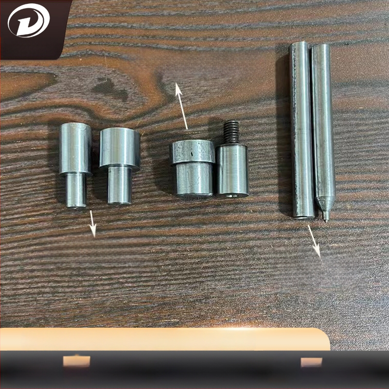 Chengyi Négyszeres szegecs forma – sárgaréz, felépítés: négyszeres, alkalmazások: kabátok, farmerok, bőrdzsekik