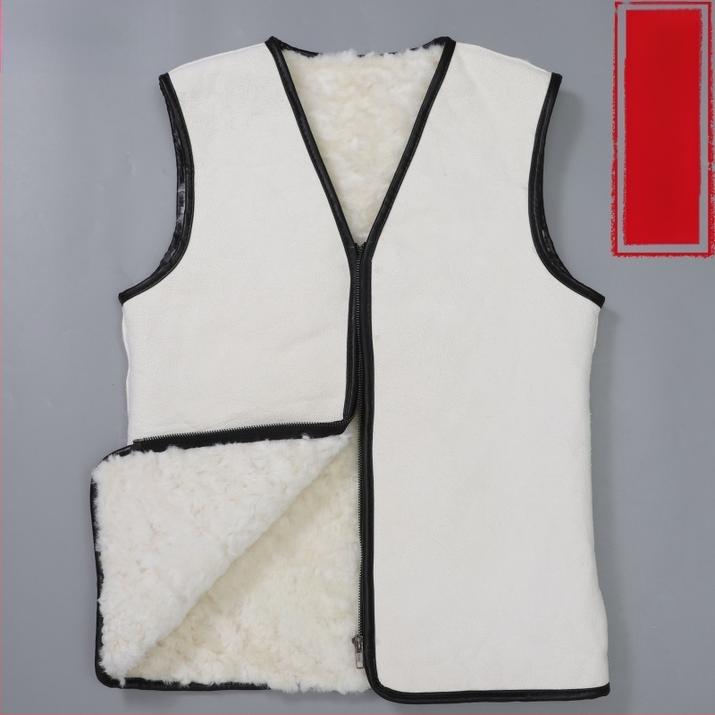 Жилет от зайче козина, качулка, V-образно деколте, едностранно закопчаване, зимна топлина