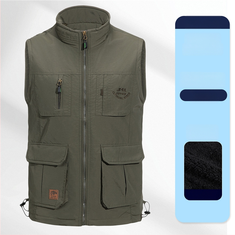 Мъжко подплатено пухено яке-жилет с качулка, стояща яка и двойно закопчаване; материя зайчи косъм