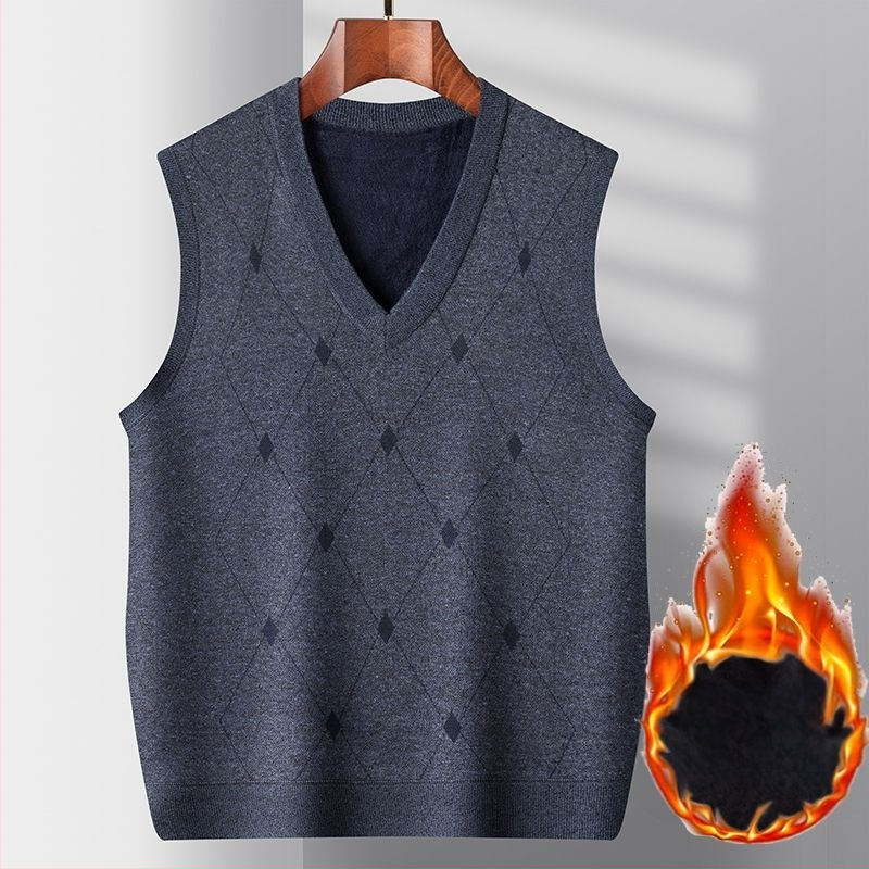 Качулеста жилетка с плътна плюшена материя (заешка коса), райета, V-образно деколте и двойно закопчаване