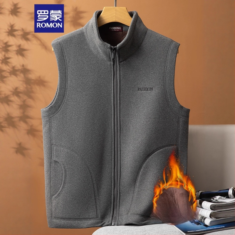 Мъжка жилетка с качулка, стояща яка и цип, свободен силует, зимен сезон