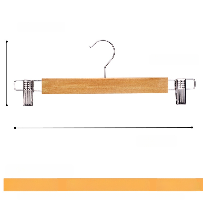 Masyvaus medžio drabužių pakabiklis su plokščiu kabliu, įdubos anti-slip juostelė, abiejų pusių briaunos, be įbrėžimų – modelis CJWMC23
