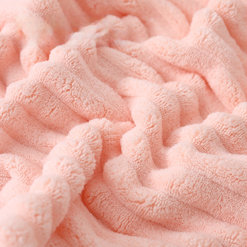 Peškir od coral fleece za kućnu upotrebu, upijajući, debel, velik, s pletenim rubom, brzo se suši, plažni ručnik