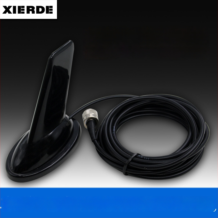 Antena pentru walkie-talkie montată pe vehicul, design cu formă de aripă de rechin (136-174/400-480 MHz, câștig 3.5, impedanță 50 Ω, SWR ≤ 2)