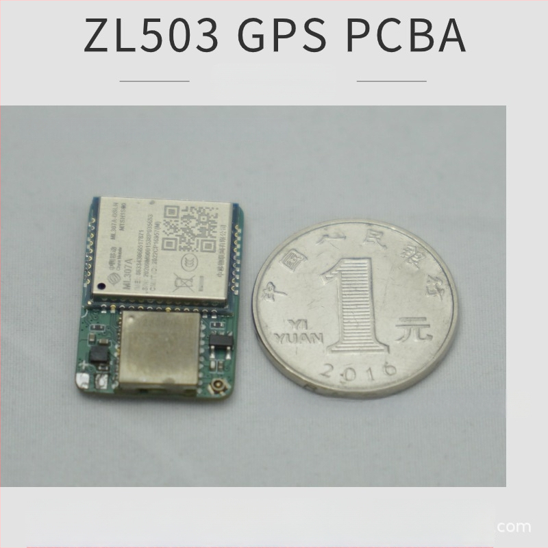 Tracker GPS pentru copii cu modul 4G, geofence, monitorizare în timp real și SOS — precizie GPS 10 m; autonomie baterie 7 zile; moduri de alarmă: vibrație, SOS, alertă mobilă, geofence; hartă online în timp real