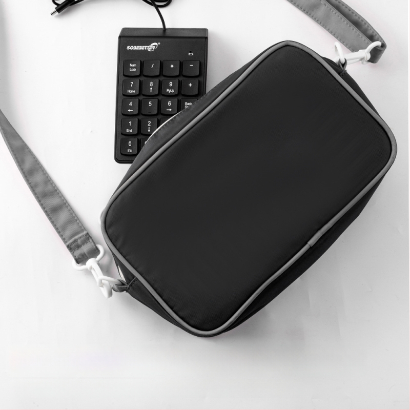 Laptophoz való numerikus billentyűzet (USB kábeles, Crater architektúra, ≤87 billentyű, ABS anyag, 1,2 m kábel)