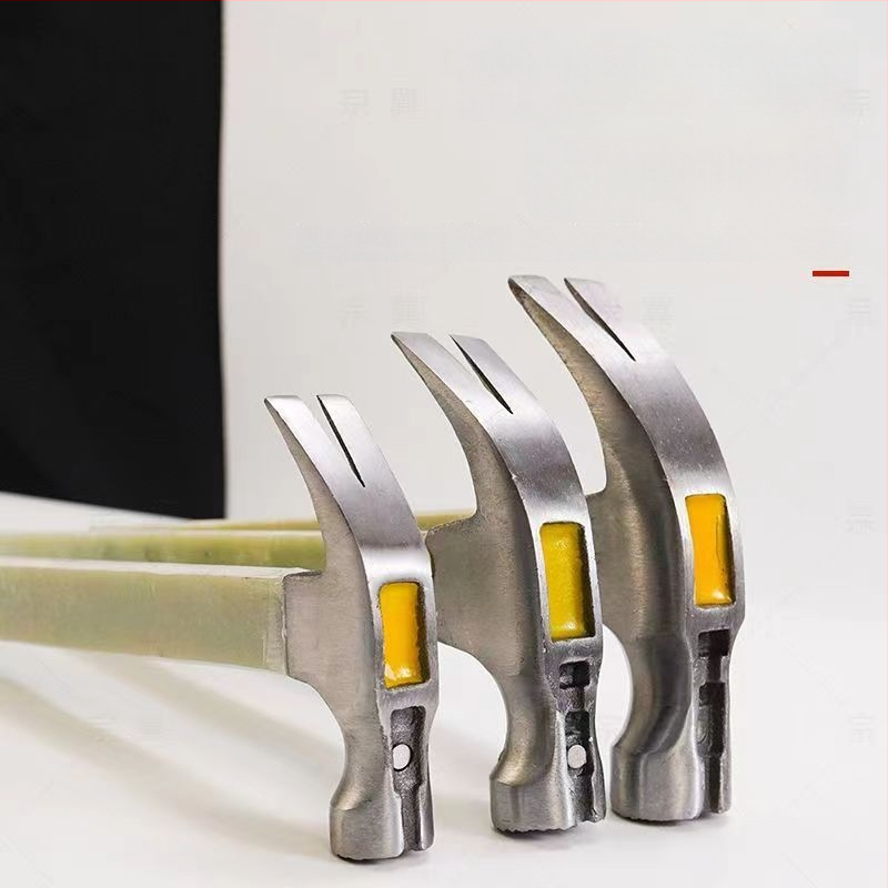 Kandžinis plaktukas su izoliuota rankena, neslystantis laikiklis, magnetas nagų išėmimui, kompaktiškas staliaus plaktukas, aukštos anglies plieno galva