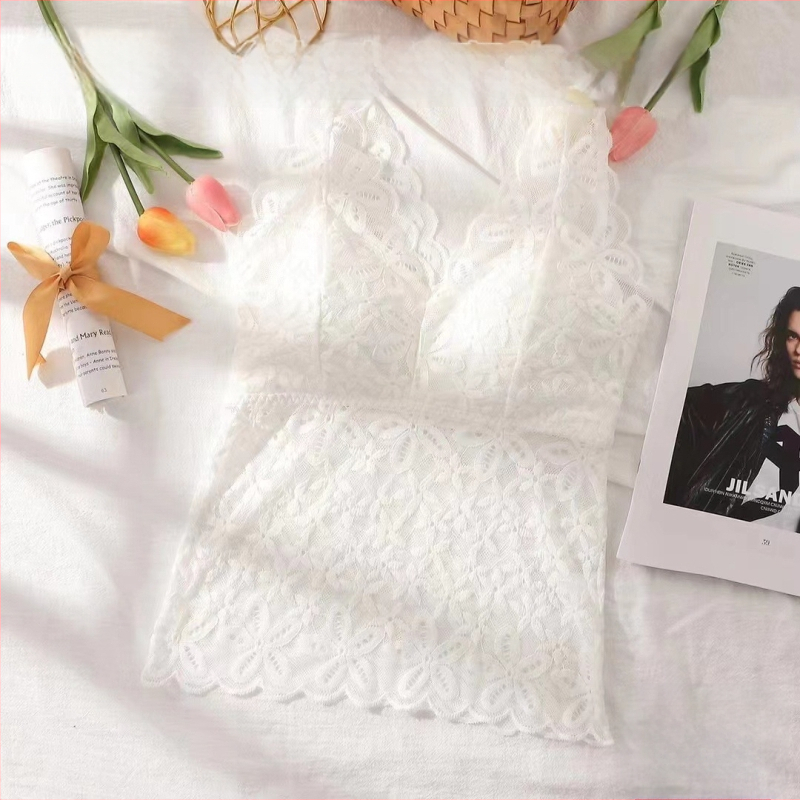 Nėrinių be petnešėlių krūtinės uždengėjas su latekso įdėklu - pilnas puodelis, kaušio forma: viršus plonas, apačia stori, 85% nailonas