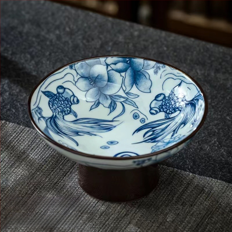 Porcelán gyümölcstál, vintage egyszerű stílus, 2023 szeptemberében bemutatva.