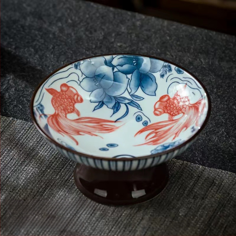 Porcelán gyümölcstál, vintage egyszerű stílus, 2023 szeptemberében bemutatva.