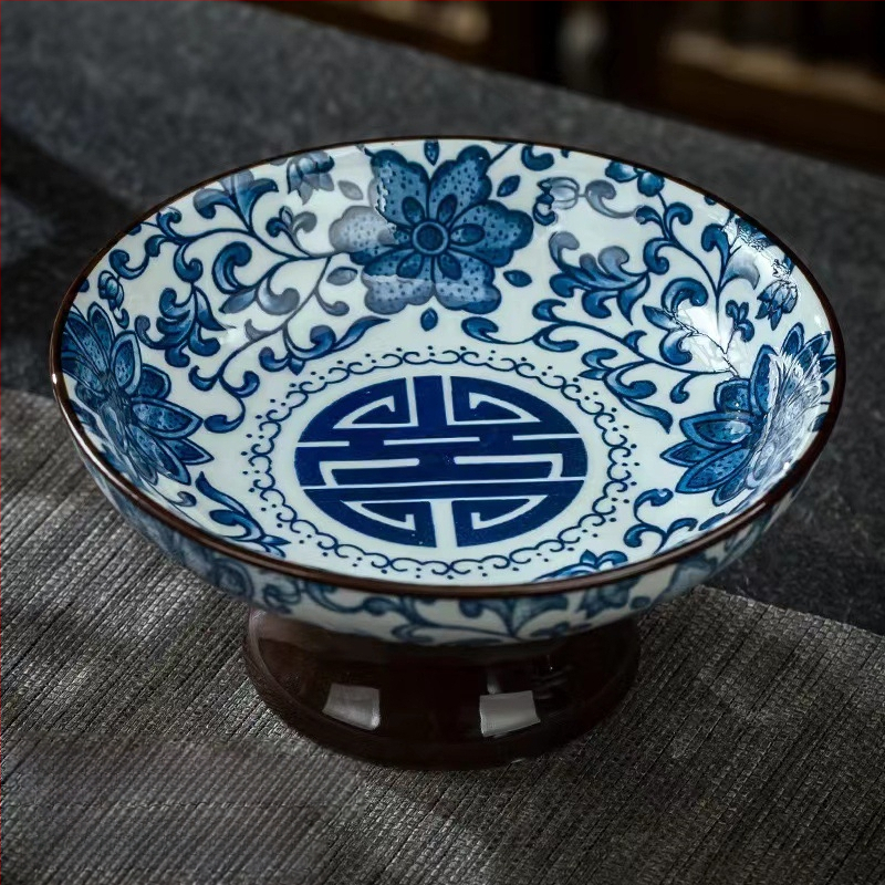 Porcelán gyümölcstál, vintage egyszerű stílus, 2023 szeptemberében bemutatva.