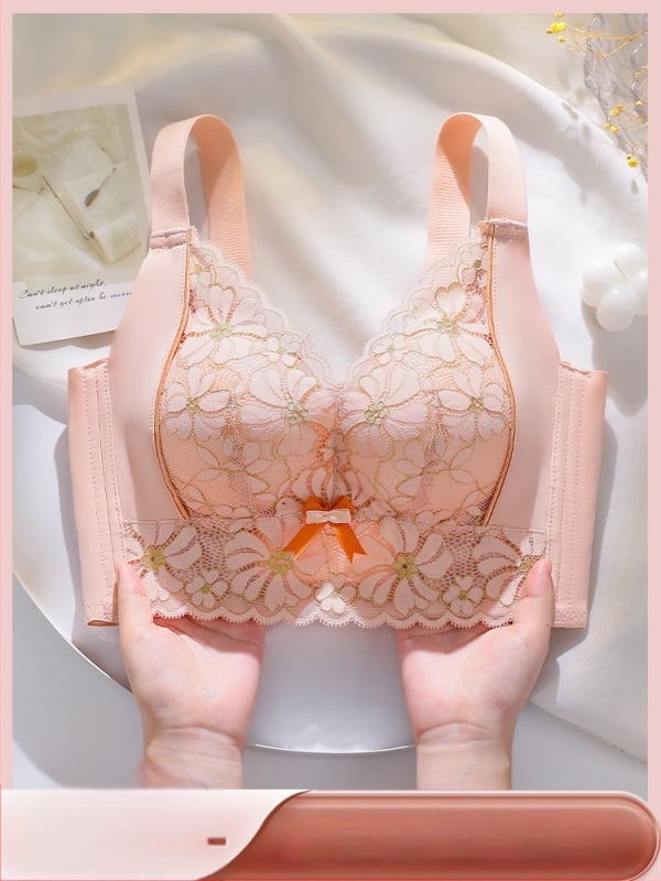 Daiguina nailoninė liemenėlė mažoms krūtims, 3/4 taurė, forma: plonas viršus ir storesnė apačia, fiksuoti dvigubi petnešos, užpakalinė penkių eilių užsegimas