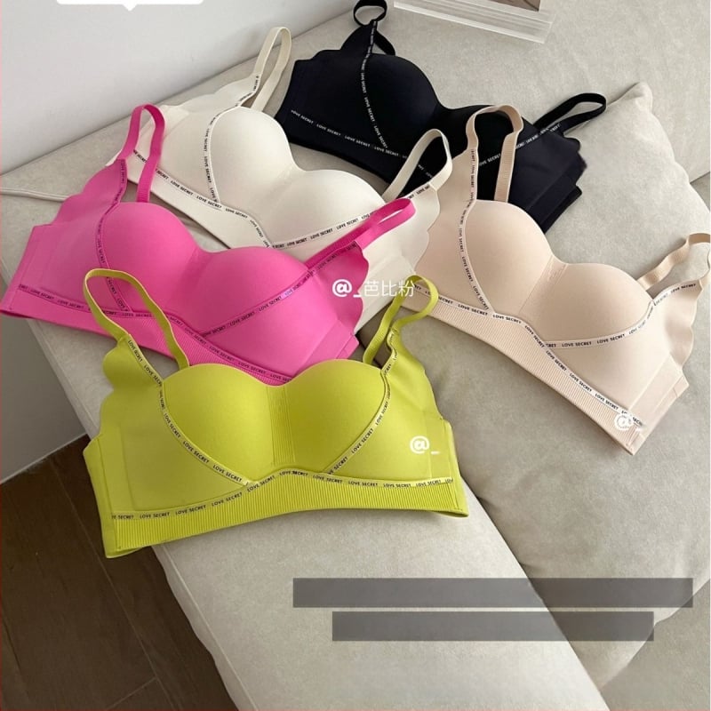 Push-up bešvynė tube-top liemenėlė, 3/4 kupo dydis, plonos formuojamos kupos, fiksuotos dvigubos petnešėlės, nugaros keturių eilių sagtis