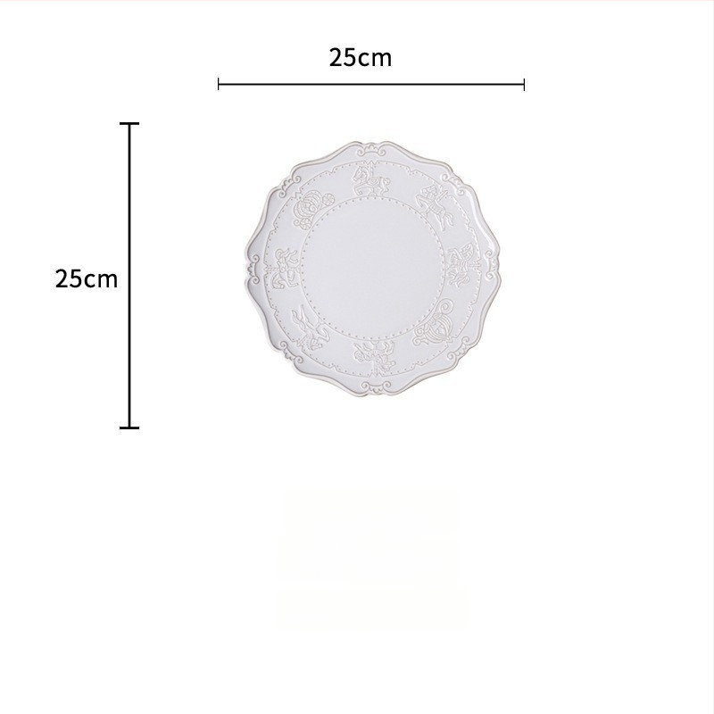 Portselninė lėkštė su krosninės glazūros paviršiumi, dryžių raštas, nėrinių formos, šviesus prabangus retro stilius