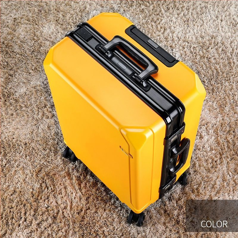 Куфар за пътуване от ABS материал, зип-отваряне, USB порт за зареждане, универсални колела и тегло 4 кг.