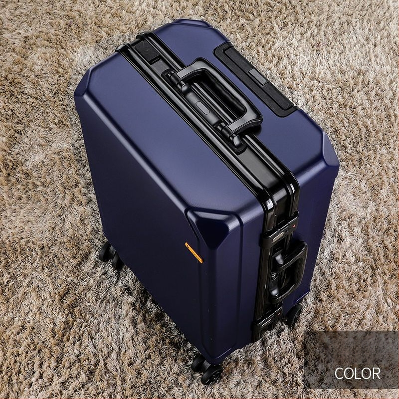 Куфар за пътуване от ABS материал, зип-отваряне, USB порт за зареждане, универсални колела и тегло 4 кг.