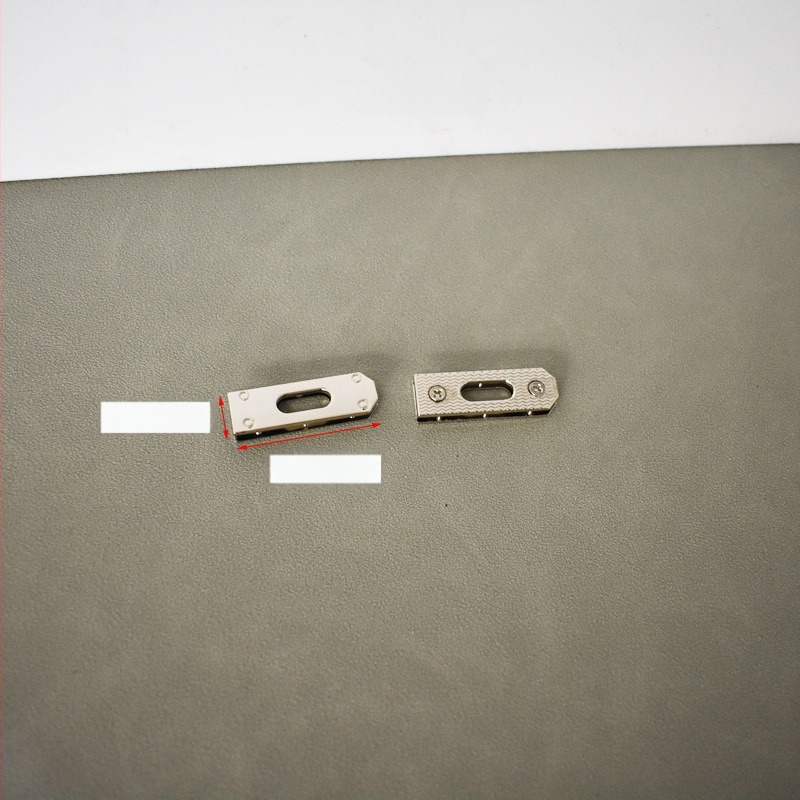 Rankų darbo kuprinės spyna ir sagties metaliniai komponentai