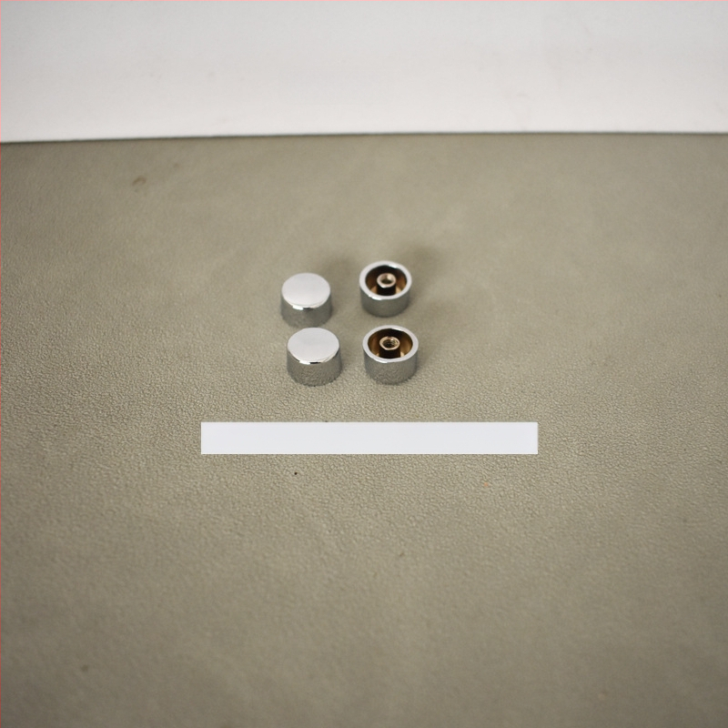 Rankų darbo kuprinės spyna ir sagties metaliniai komponentai