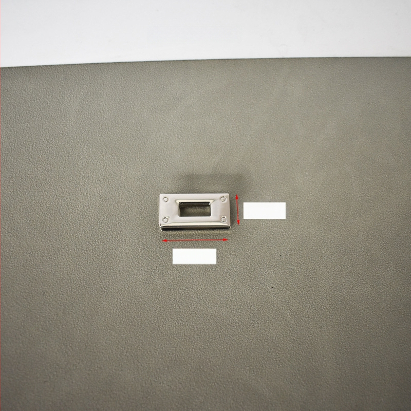 Rankų darbo kuprinės spyna ir sagties metaliniai komponentai