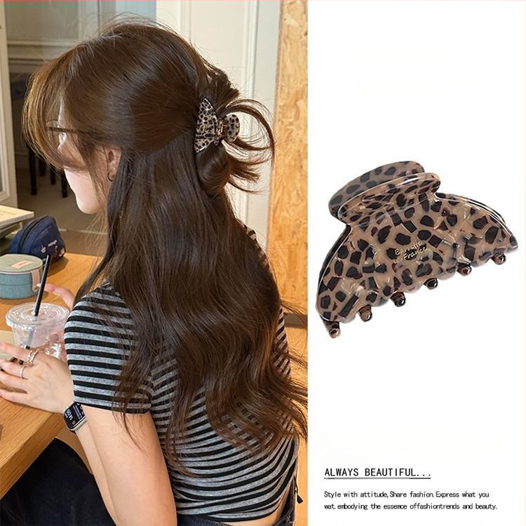 Leopárd mintás tollas félcsat gyerekeknek, tavasz 2025, műanyag/gyanta