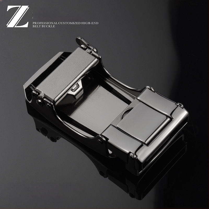 Vyrinė automatinė diržo sagtis iš lydinio, D formos, pritaikoma, verslo reikmėms.