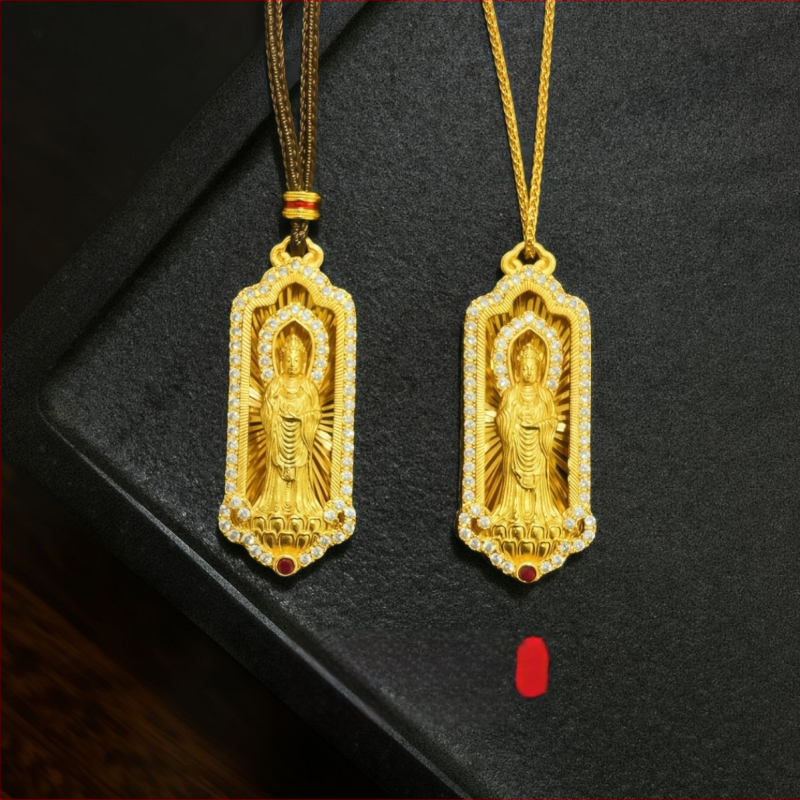 Колие с пет медальона Буда: Гуаньин и геометричен дизайн, позлатен месинг, микро поставяне на камъни, есен 2024, около 10 г