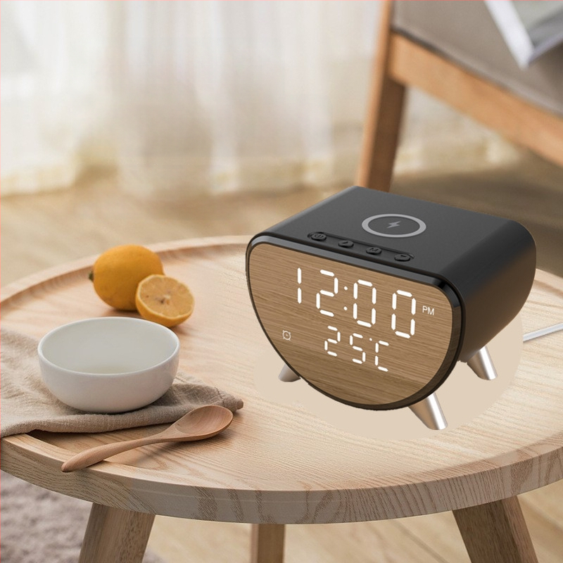 Három az egyben vezeték nélküli töltő asztali ébresztővel és hőmérővel, 15W gyorstöltés, 2A kimenet, 18W összteljesítmény iPhone-hoz