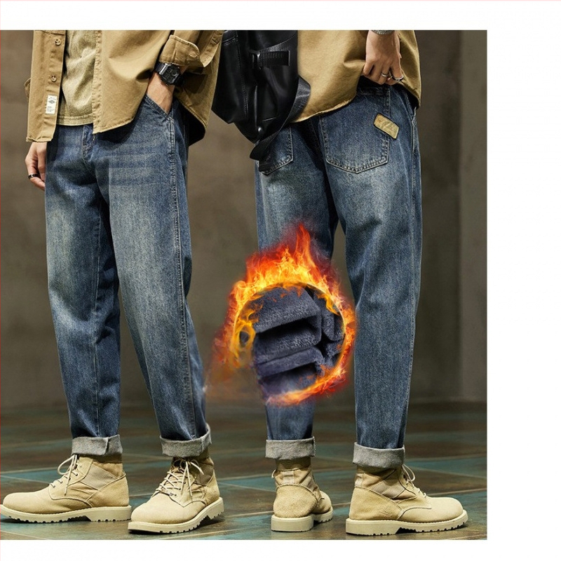 Vyriški džinsai su fliso pamušalu, laisva kirpimo, vidutinio aukščio juosmuo, žiema 2025