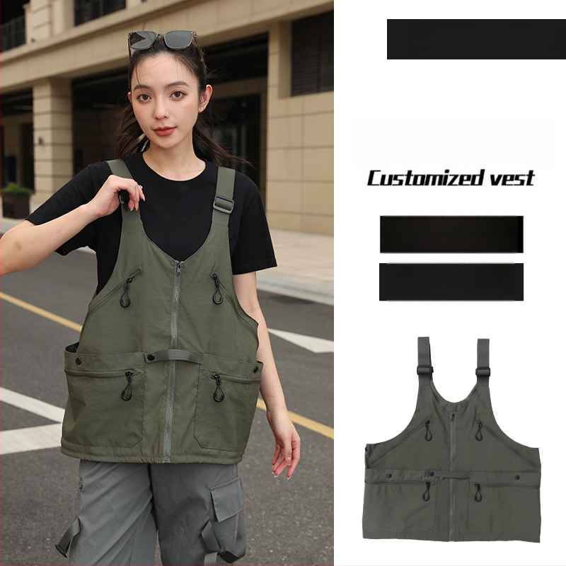 Vīriešu bez piedurknēm darba veste ar vairākiem kabatām — Taslan audums, 80% poliesters, 20% kokvilna, oderējums poliester, rāvējslēdzējs, V-veida kakls