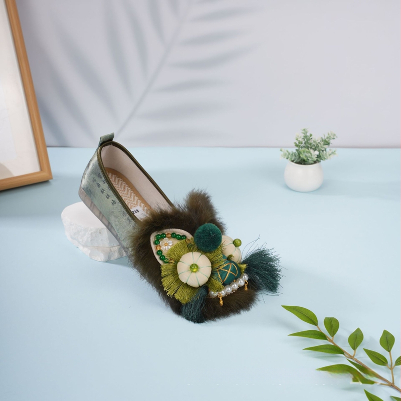 Pantofi din pânză cu stil etnic, cap de tigru, broderie manuală; partea superioară din bumbac; talpă TPR; vârf rotund; profil redus