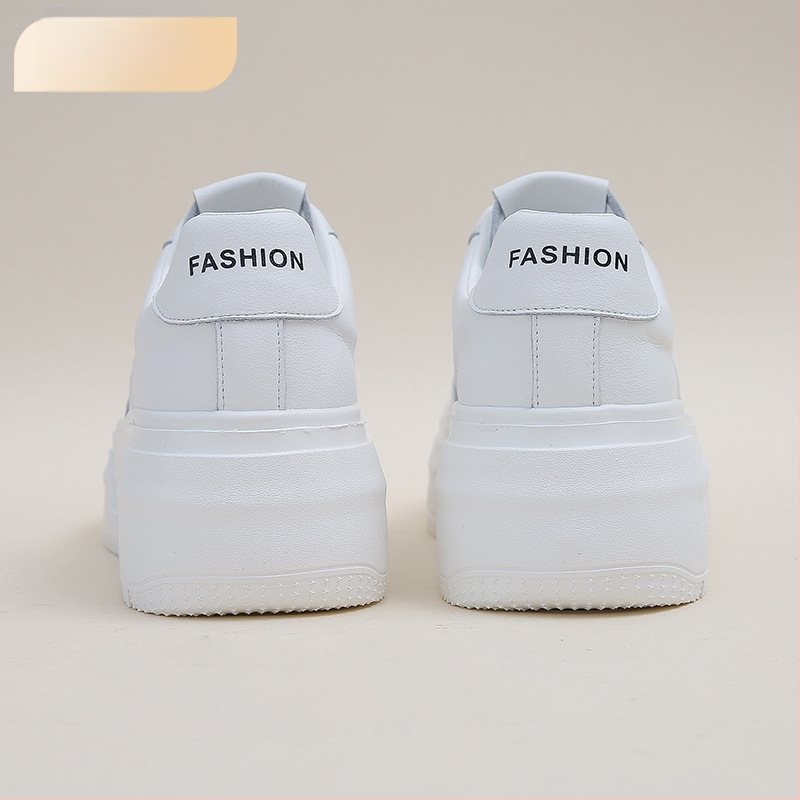 Дамски кожени кецове с дебела подметка, връзки, кръгъл нос, кожена горна част от телешка кожа, повишаване на височината 6–8 cm, гумена подметка