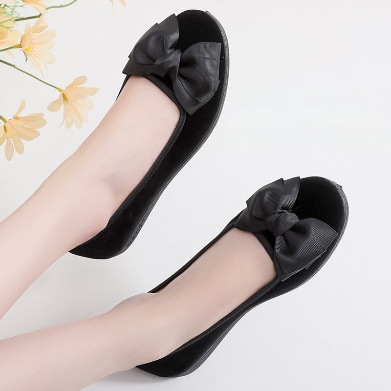 Pantofi damă slip-on, velur la exterior, talpă din spumă de cauciuc, talie joasă, vârf rotund, respirabili și ușori