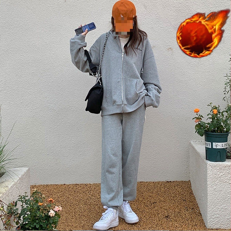 Set de două piese pentru femei, căptușit cu fleece — hanorac cu glugă și fermoar + pantaloni casual, poliester, stil urban, iarna 2024