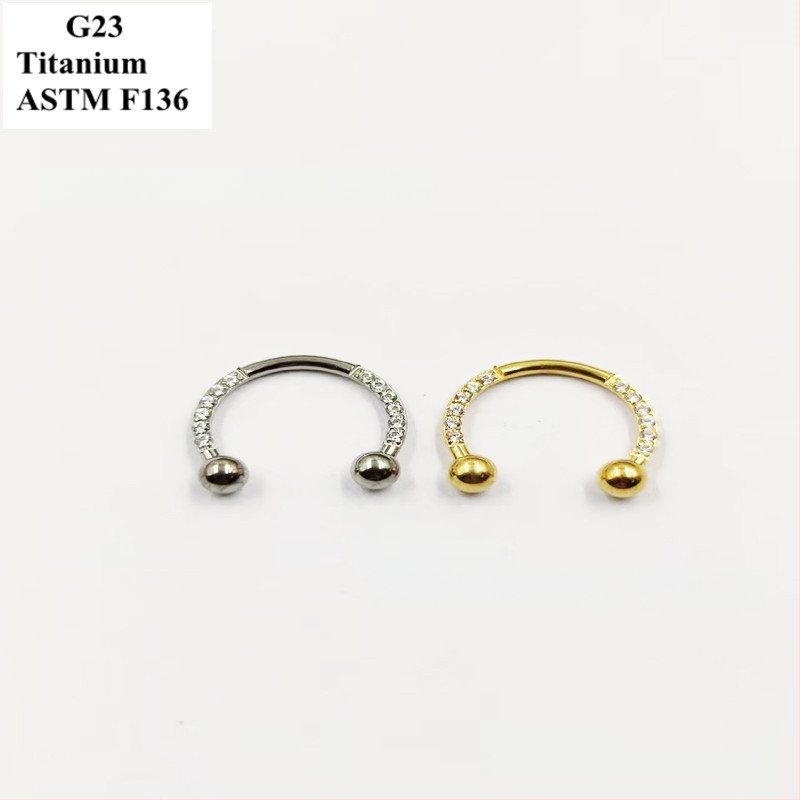 Nosový prsteň, G23 titanová zliatina, tvar U, zirkónové kamene, C-tvarovaná otočná gulička