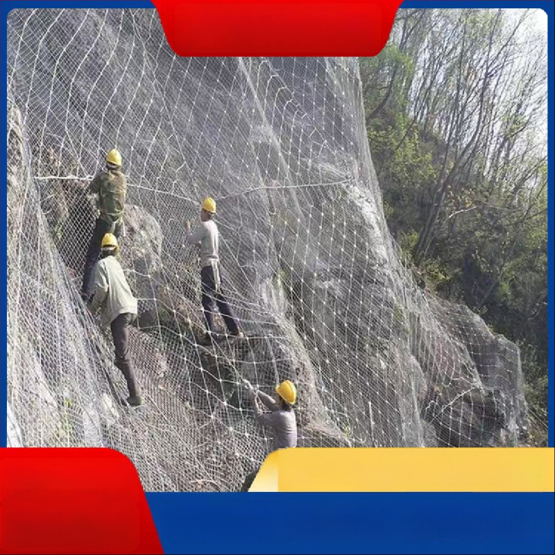 Oldalvédő háló lejtőkhez – gyémánt alakú rács, forróhorganyzott, Yinyi márka, hegyi kőomlás elleni védelem