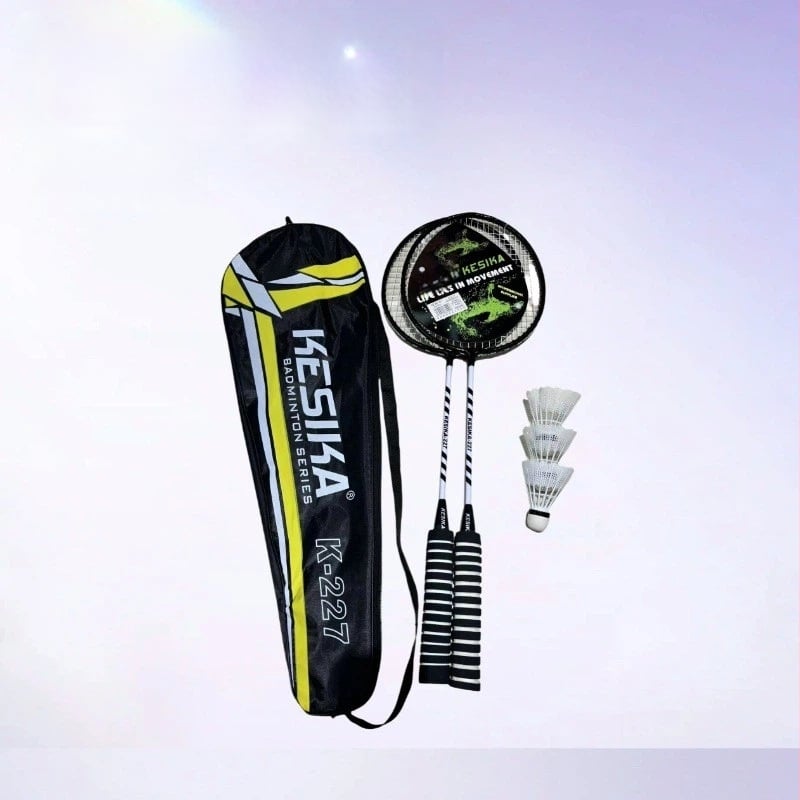 Cosca badmintonová raketa, rám zo železnej zliatiny, hmotnosť 90–94 g, priama strela, dvojbalenie rakiet
