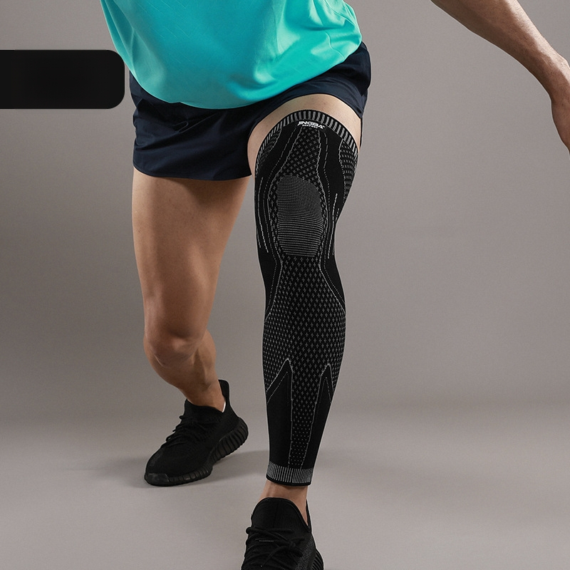 Kojų kelio apsauga - megzta, ilgesnė kompresinė kelio apsauga važiavimui, bėgiojimui, futbolui ir krepšiniui; medžiagos: nailonas, nailonas-spandeksas, latekso siūlai