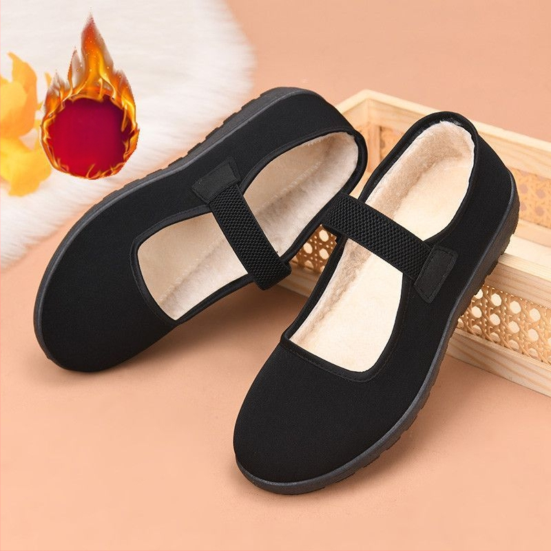 Moteriški drobiniai bateliai rudens-žiemos sezonui su pūkuota vidine danga, žemas viršus, elastinis užsegimas, plokščia PVC pada