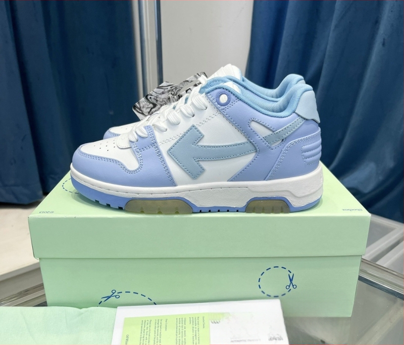 Sportiniai bateliai - viršus iš natūralios odos, gumos padas, apvali nosis, žemas viršelis, 3–5 cm kulnas, kvėpuojantys, atsparūs slydimui, unisex, kasdieniam nešiojimui