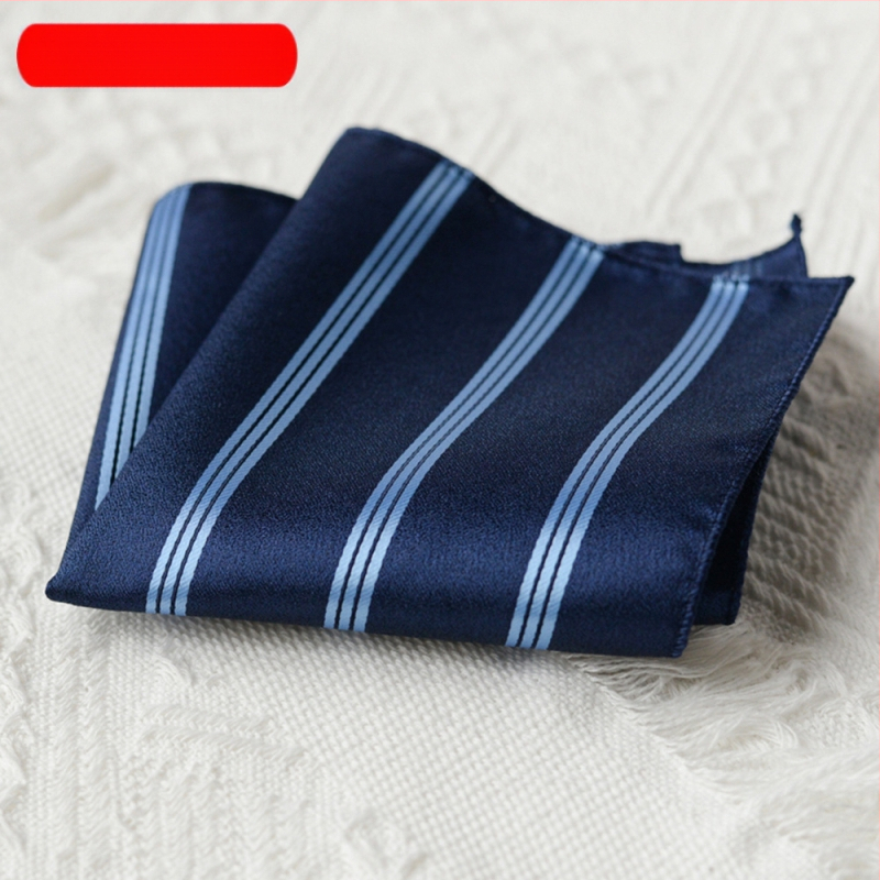 Vyrų kišpinė skarelė – poliesteris, pluošto dažymas, neutralaus stiliaus, poliesterio pamušalas, įvairūs raštai