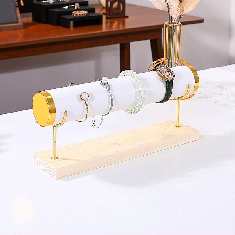 Триетажна дървена стойка за бижута за настолно експониране и съхранение на часовници и гривни