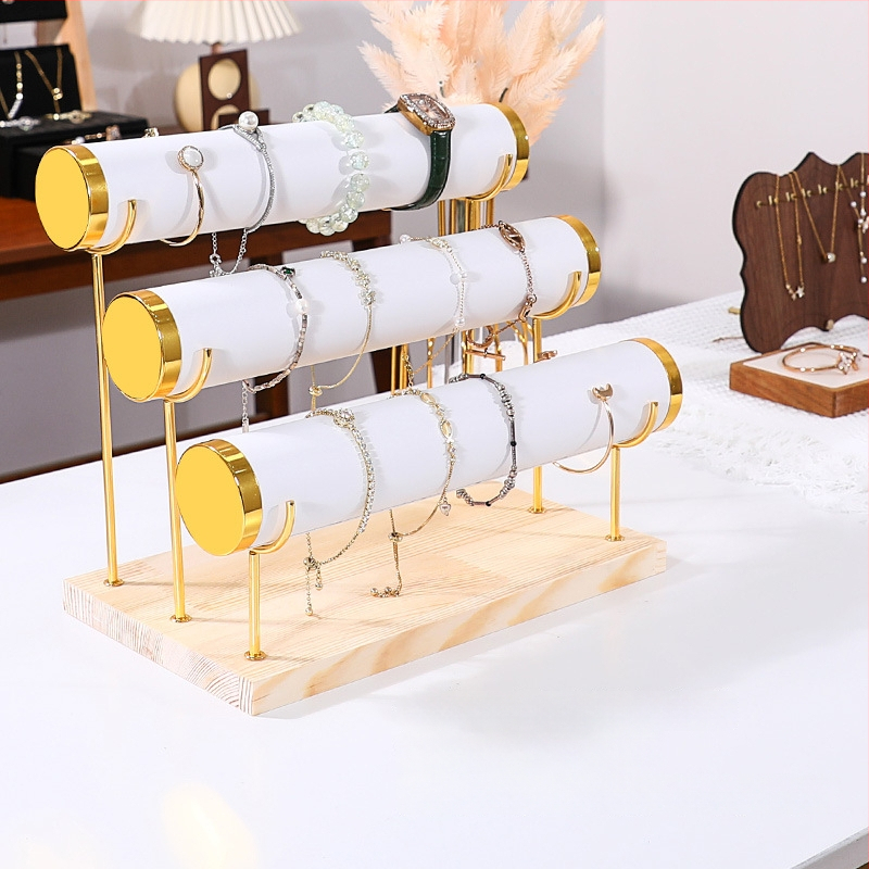 Триетажна дървена стойка за бижута за настолно експониране и съхранение на часовници и гривни