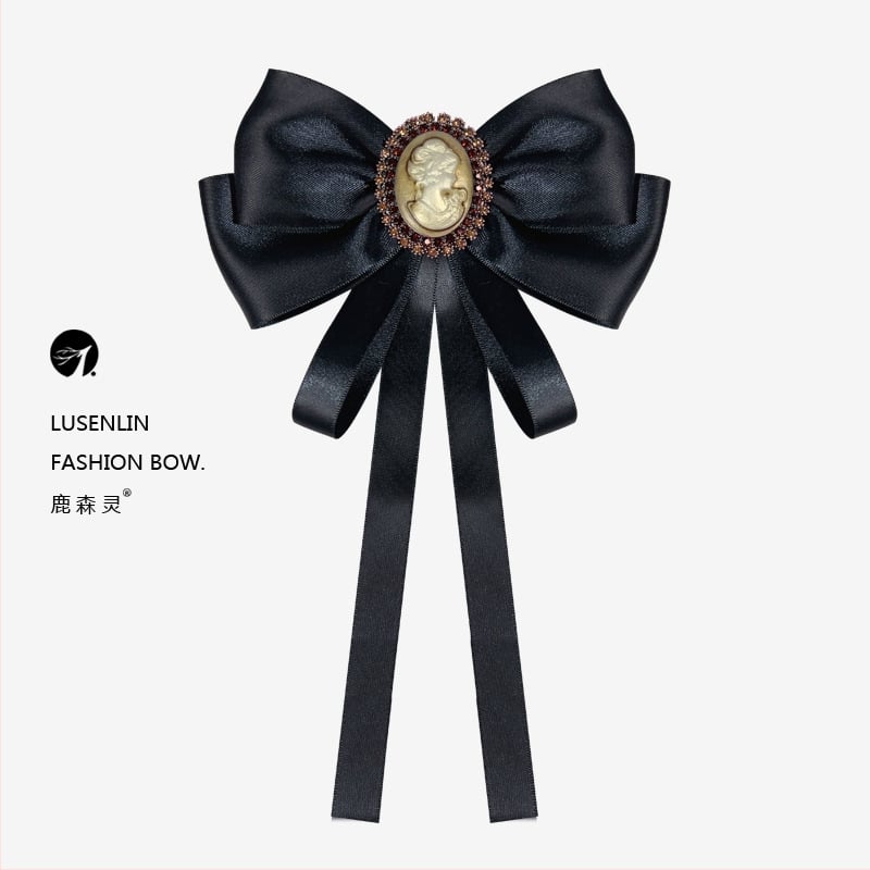 Moteriška kaklo gėlės segtukas — retro, plokščias galvutė, lydinys, monochrominis