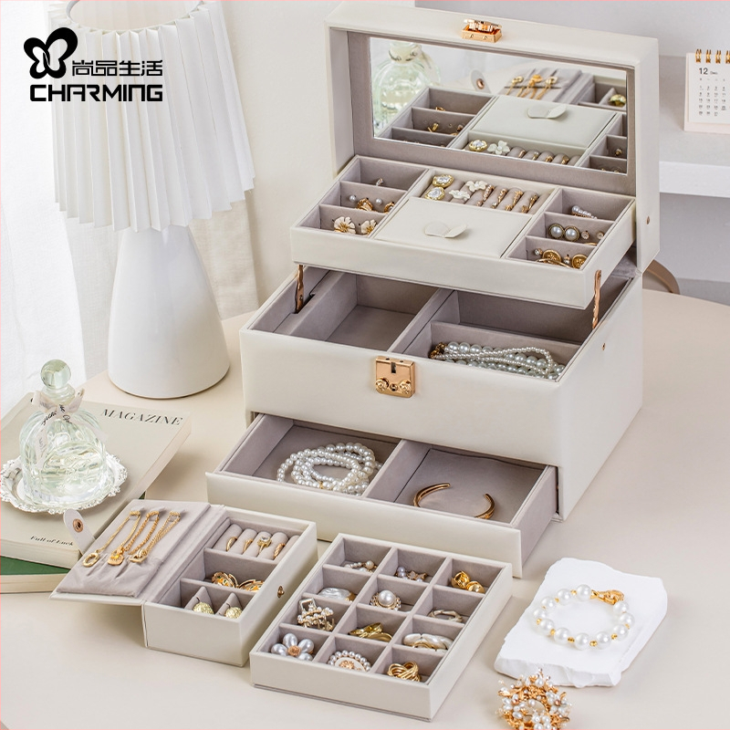 Ювелирна кутия Casegrace sp01348, кожа, твърда конструкция, едноцветен дизайн, голям капацитет, отделения за пръстени, обици и колие